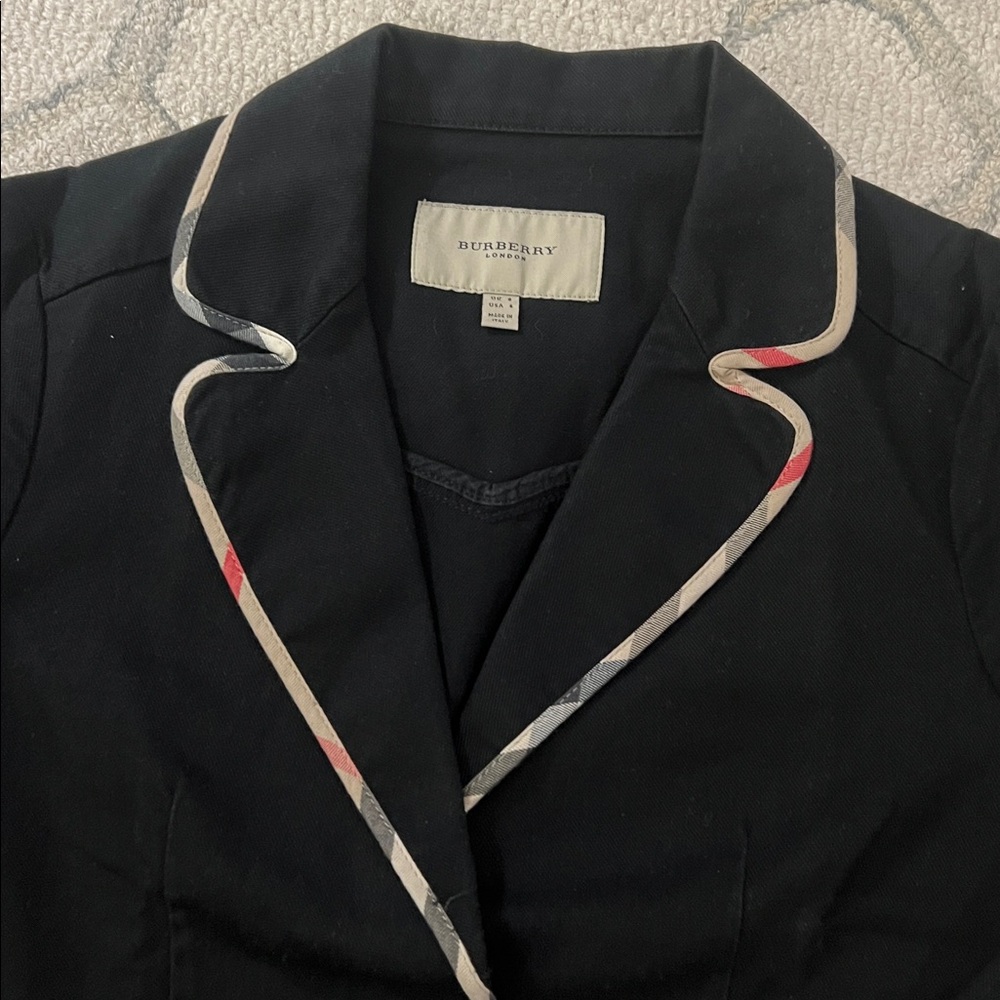 Burberry Black Blazer with Cream Piping - Picture 3 of 13